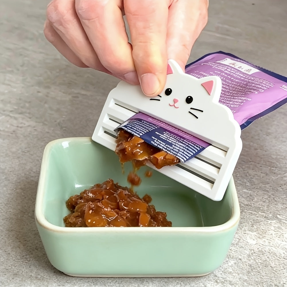 No-Waste Cat Food Pouch Squeezer – product view 2